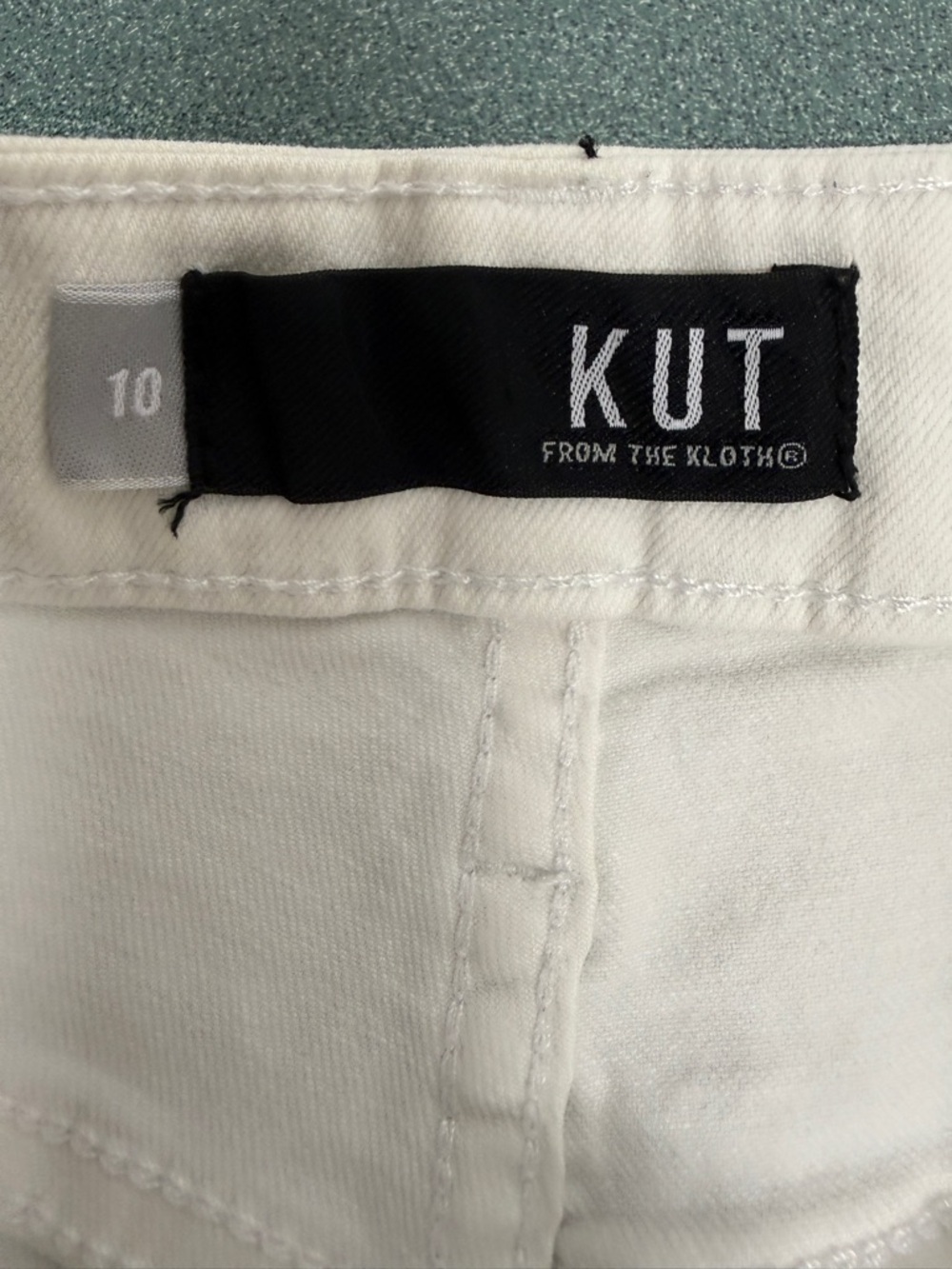 Kut from the Kloth “Jane” High Rise Jean Shorts Women’s 10 White - Picture 3 of 9